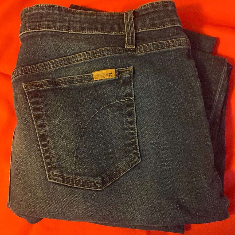Joes Corrine jeans. Mid rise easy slim